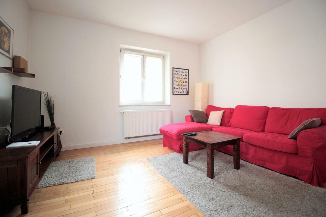 Charming 3-Bedroom Apartment With Parking Lot Wurzburg Bagian luar foto