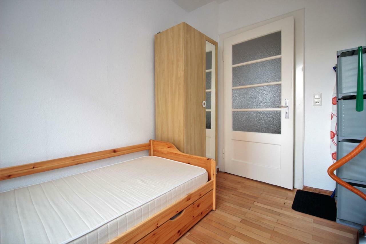 Charming 3-Bedroom Apartment With Parking Lot Wurzburg Bagian luar foto
